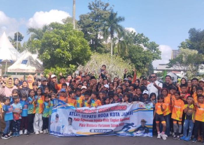 97 Atlet Sepatu Roda Dilepas Wali Kota Jambi Menuju Pariaman Open 2026
