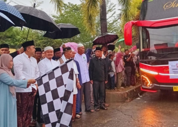 Bupati H M Syukur Lepas 279 orang CJH Merangin Kloter 19