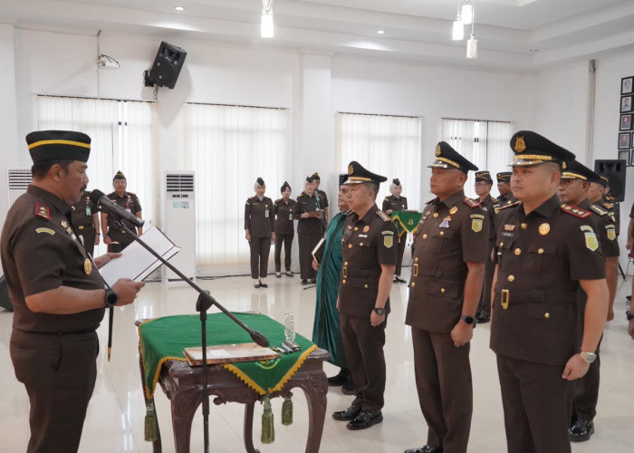 Kajati Jambi Lantik Pejabat Utama, Tegaskan Integritas dan Kepemimpinan untuk Percepatan Penegakan Hukum