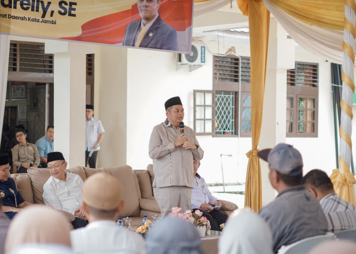 Reses di Telanaipura, Kemas Faried Bagikan 400 Sembako dan Tegaskan Sinkronisasi Program Pusat-Daerah