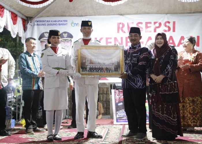 Bupati Tanjab Barat Tegaskan Kemerdekaan Adalah Awal Tanggung Jawab Membangun Negeri