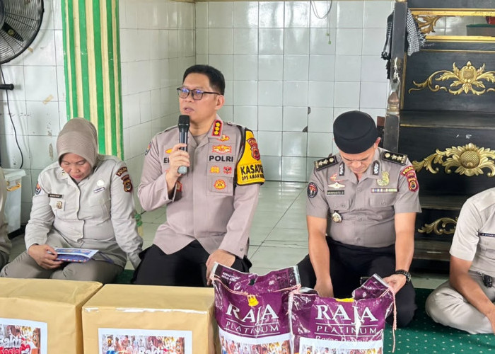 Sambut Hari Jadi ke-75 Humas Polri, Bidhumas Polda Jambi Gelar Bakti Sosial di Panti Asuhan Ainul Yaqin