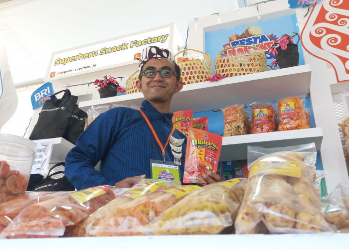 Dapat Modal & Inkubasi Bisnis, UMKM Pesta Rakyat Simpedes BRI Sukses Jadi Produsen Snack di Jatim