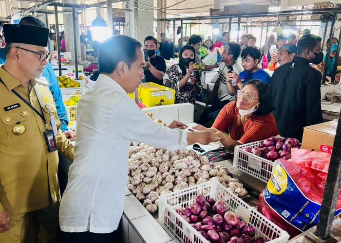 Wako Fasha Dampingi Presiden Kunjungan ke Pasar Talang Banjar