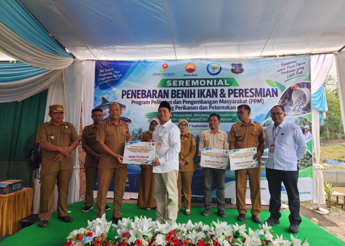 5 Pokdakan & 1 Poktan Tanjab Barat Terima Sapi hingga Ribuan Ikan dari SKK Migas PetroChina