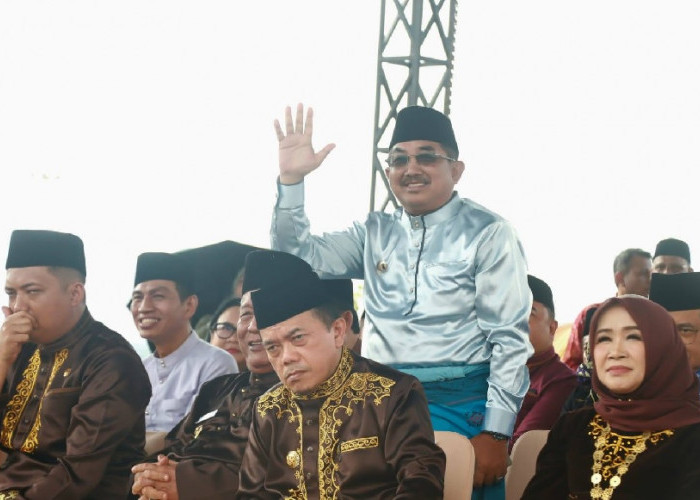 Bupati Anwar Sadat Hadiri Launching 'Jambi Elok Nian'