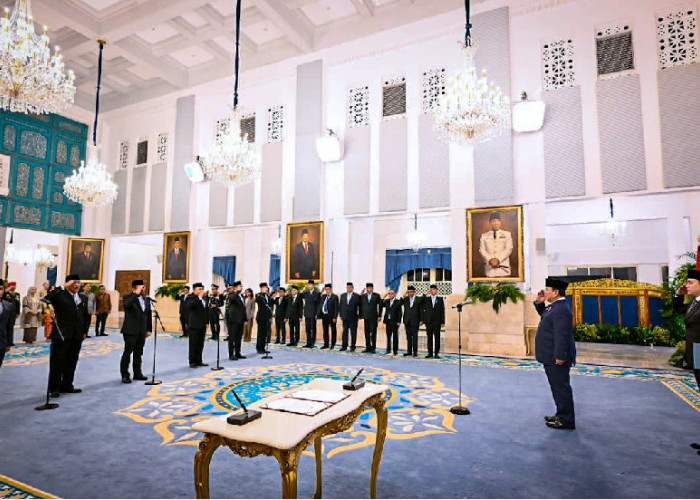 Presiden Prabowo Lantik Hanif Faisol, Jumhur Hidayat, dan Hasan Nasbi Jadi Pejabat Baru