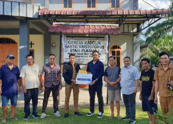 PTPN IV PalmCo Pasang PLTS di Gereja Katolik Kalbar, Momentum Kenaikan Yesus Kristus Dorong Energi Bersih