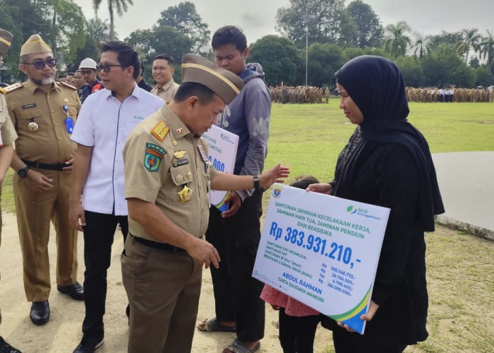 BPJS Ketenagakerjaan Salurkan Santunan pada Peringatan Bulan K3 Nasional