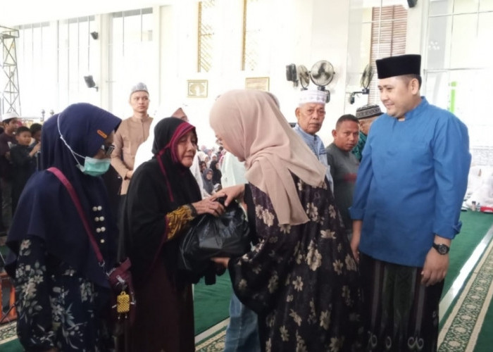 Ketua TP-PKK Merangin Hj. Lavita Syukur Hadiri Maulid Nabi Muhammad SAW 1448 H di Masjid Agung Baitul Makmur