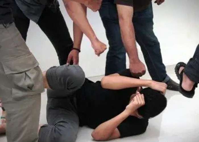 Dituduh Begal, Pemuda di Jambi Babak Belur Dihajar Massa 