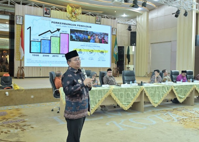 Dengarkan Aspirasi Masyarakat, Pemkot Jambi Stop Sementara Waktu Penutupan TPS 