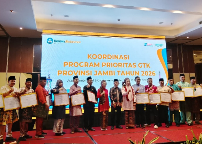 Kemindikdasmen RI Melalui Kepala BGTK Jambi; Berikan Penghargaan Atas Kontribusi SKK Migas PetroChina