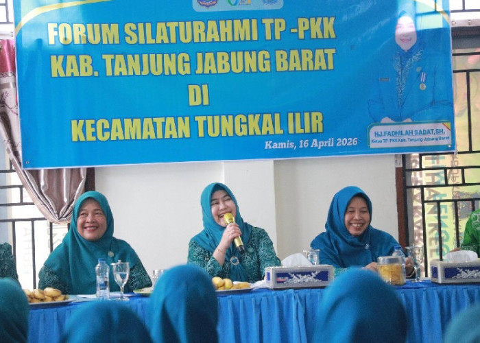 Hj. Fadhilah Sadat Pimpin Forum Silaturahmi TP PKK di Tungkal Ilir, Dorong UMKM dan Potensi Lokal