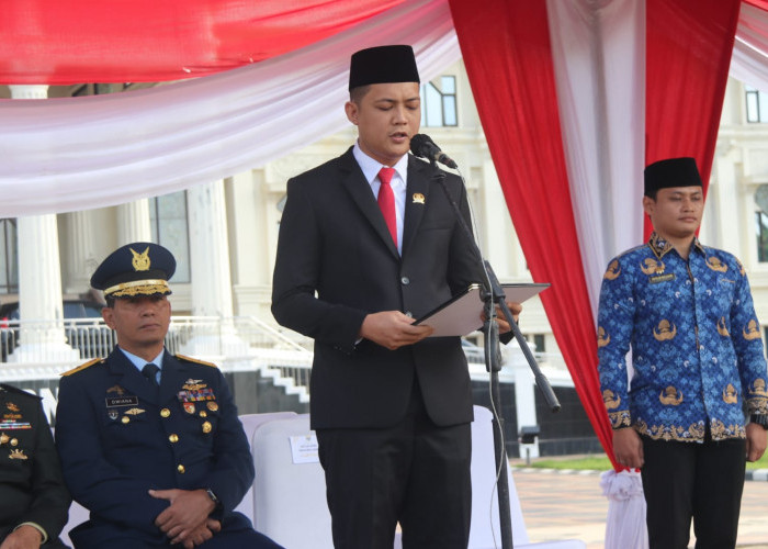 Ketua Sementara DPRD Jambi Bacakan Ikrar Kesaktian Pancasila 