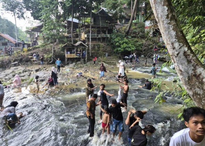 Wisatawan Banjiri Destinasi Wisata Geopark Merangin