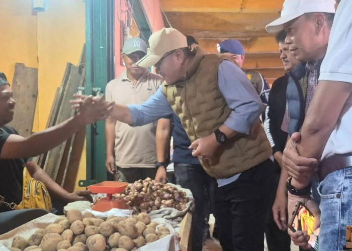 Wako Alfin Tinjau Pasar Tanjung Bajure, Serap Aspirasi Pedagang dan Pengunjung