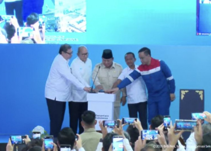 Prabowo Mulai Serentak Pembangunan 13 Proyek Hilirisasi Nasional