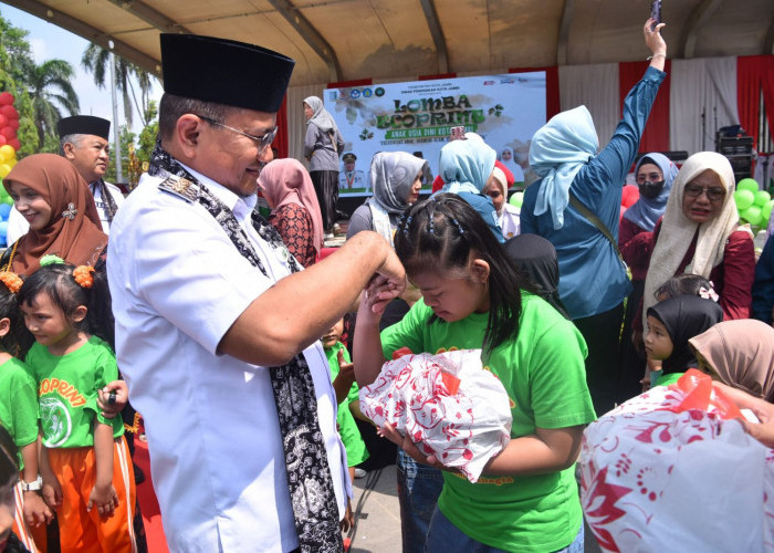 Meriah! 1.500 Anak PAUD Ramaikan Lomba Ecoprint Bersama Wali Kota Jambi	