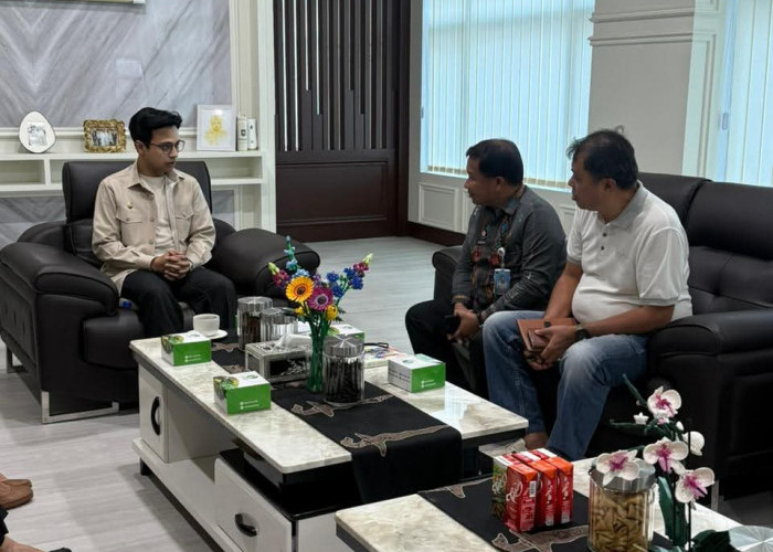 Koordinasi Strategis, Kanwil Kemenkum Jambi dan Pemkot Bahas Hari KI dan Posbankum