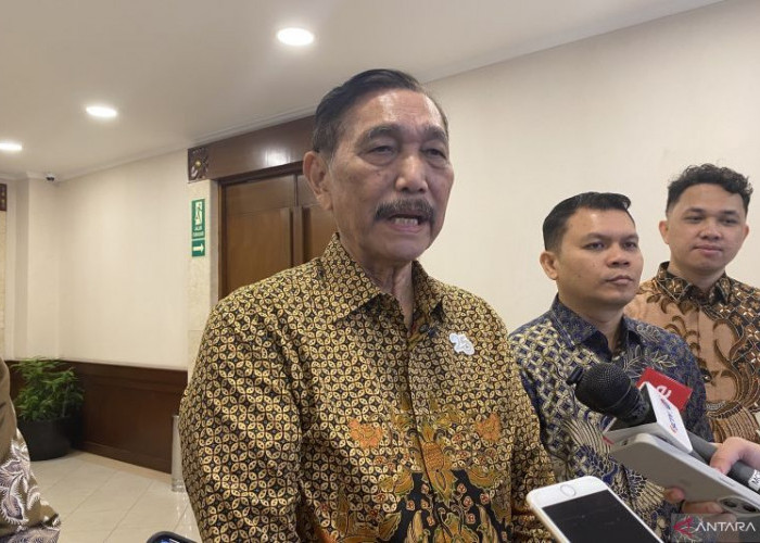 Luhut: Uji coba transfer tunai bansos dimulai kuartal I-II 2027