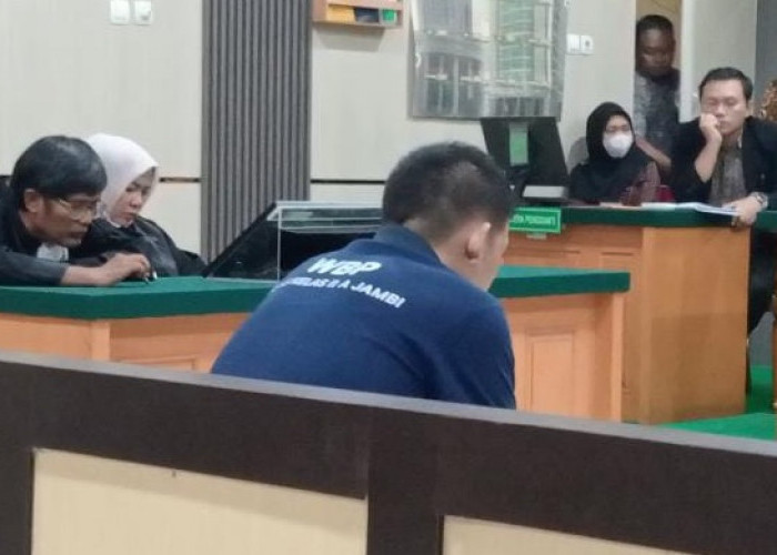 Soal Penetapan Status Tersangka Ko Apex,  Kuasa Hukum: Sampai Hari ini Beliau Masih Diperiksa Sebagai Saksi 