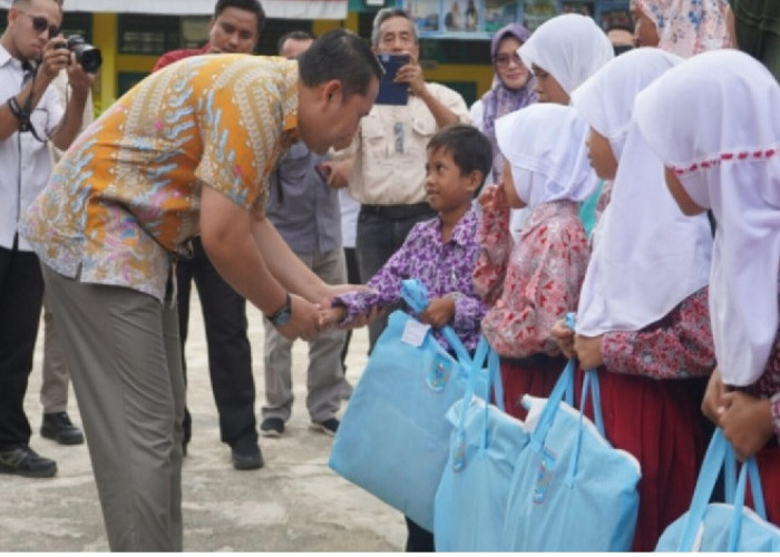 Bupati M Syukur Tegaskan Sanksi Mutasi Demi Pemerataan Guru di Merangin