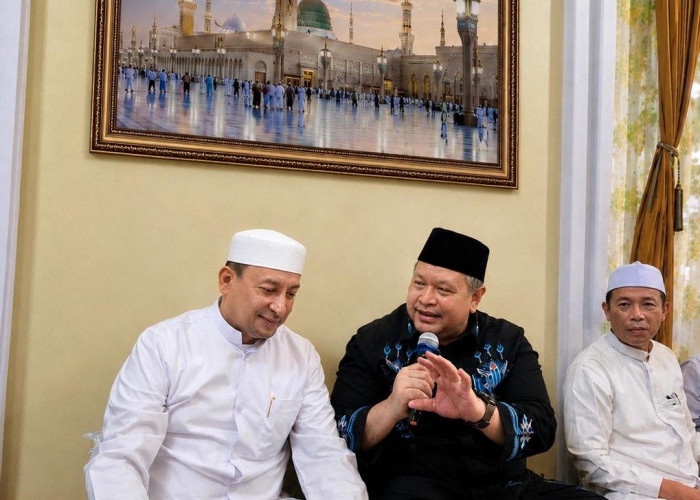 Silaturahmi dan Diskusi Keagamaan di Rabithah Alawiyah Jambi, Gus Faiz Ajak Perkuat Ukhuwah Umat