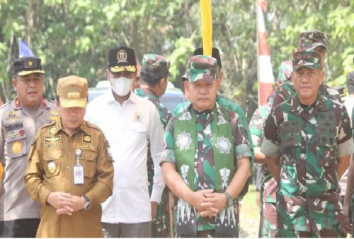Ketua DPRD Provinsi Jambi Dampingi Kunker Kasad Jendral TNI Dudung Abdurrahman