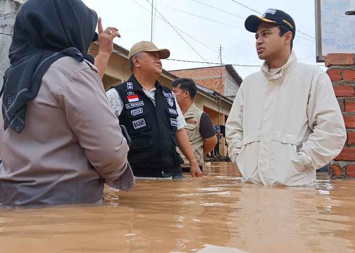 Cepat Tanggap! Wawako Jambi Bang Diza Turun Langsung ke Lokasi, Serahkan Bantuan Darurat