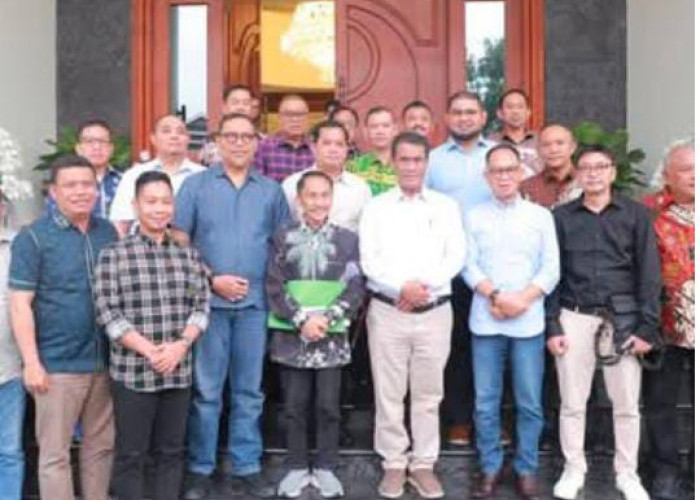 Wabup Tanjab Barat Audiensi dengan Menteri Pertanian Bahas Pengembangan Industri Kelapa Nasional