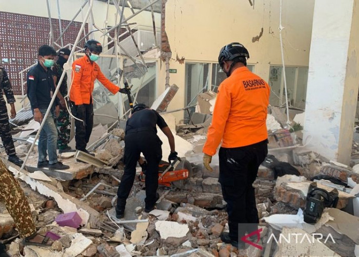  Gempa Magnitudo 7,7 Guncang NTT, BMKG sebut Akibat Sesar Naik Busur Belakang Flores