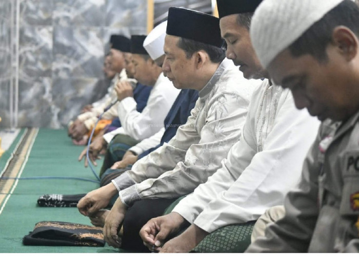 Bupati Muaro Jambi BBS Safari Ramadhan 1447 H di Masjid Jami'atul Islamiyah Desa Kebun IX