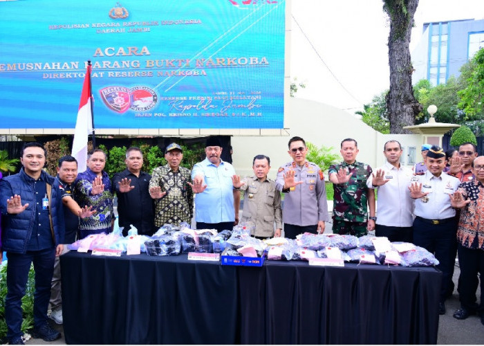 Polda Jambi Musnahkan 20 Kg Sabu, 20 Ribu Butir Ekstasi dan Ribuan Cartridge Etomidate