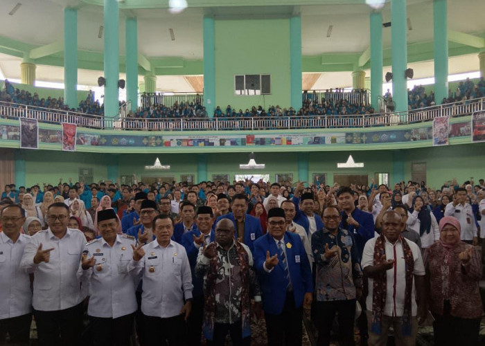 Hadir di UIN STS Jambi, Menteri HAM Perkokoh 2.500 Mahasiswa Jadi Penggiat HAM