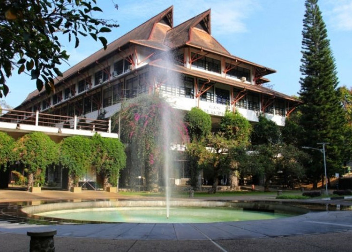 KEREN! ITB Tembus Top 100 di QS WUR by Subject 2026