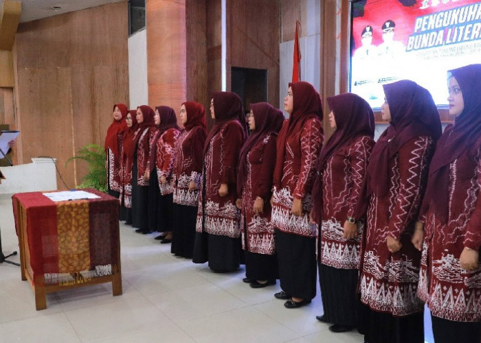 Hj. Fadhilah Sadat Kukuhkan Bunda Literasi Kecamatan se-Tanjabbar Periode 2026–2030, Ini Nama-Namanya