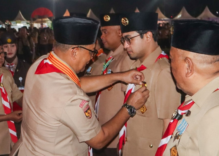Wawako Diza Terima Lencana Darma Bakti Pramuka, Pemkot Jambi Komitmen Perkuat Gerakan Pramuka