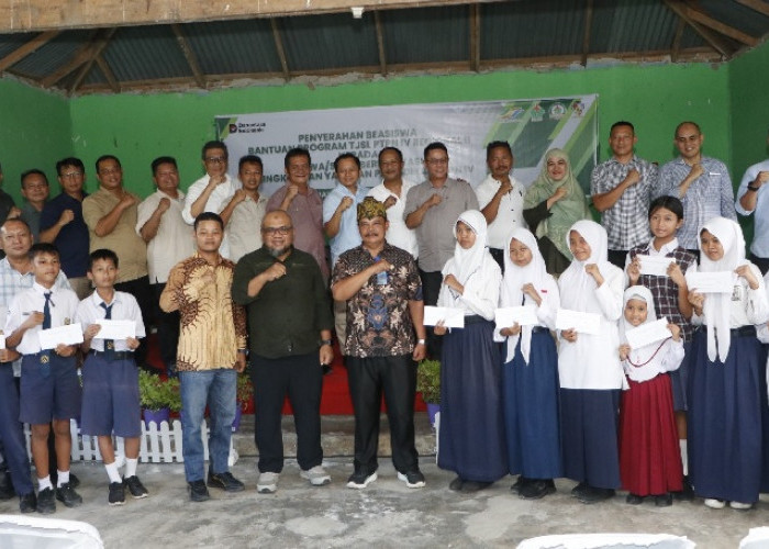 PalmCo Salurkan Bantuan Pendidikan Rp1,3 Miliar Sambut Tahun Ajaran Baru 2026-2027