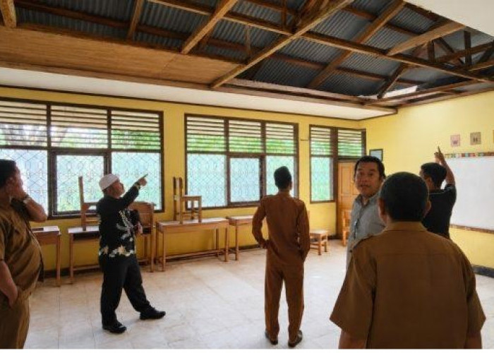 Kondisi SDN 203 Pekan Jumat Kabupate Bungo Memprihatinkan