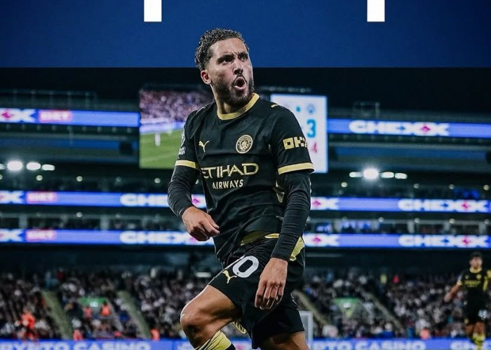 Manchester City Bungkam Crystal Palace 4-1 Berkat Brace Haaland dan Rayan Cherki
