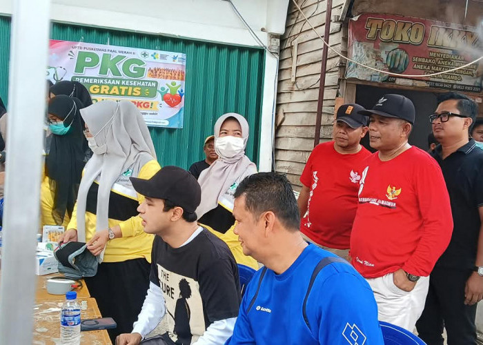 Naim Ajak Warga Jaga Kesehatan, Gelar Jalan Santai dan Cek Kesehatan Gratis