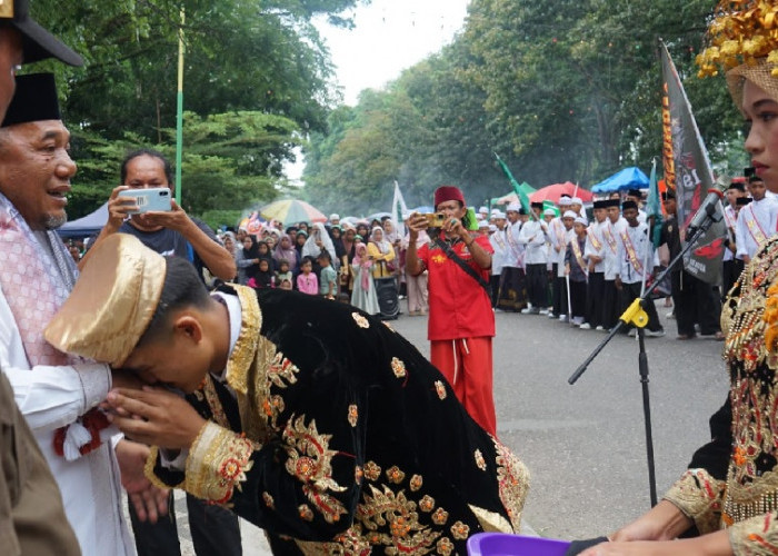 Ribuan Santri Merangin Pawai Hari Santri Nasional 2024