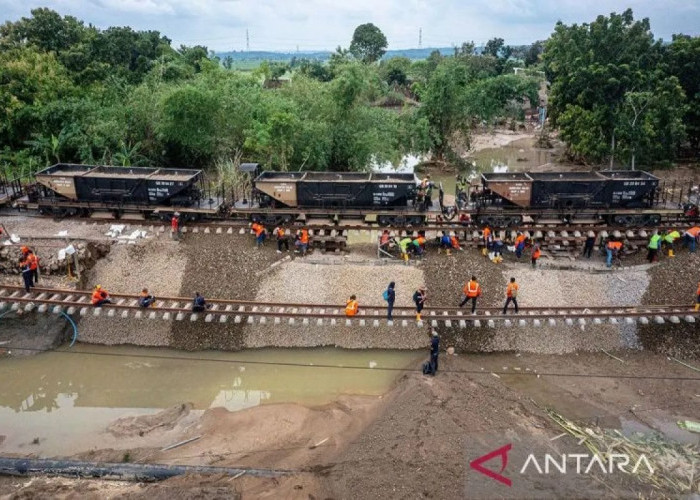 10 Perjalanan KA Daop Semarang Dibatalkan Hingga Jalur Grobogan Normal