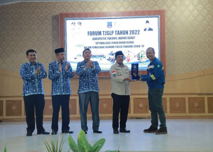 Keren!, Berkontribusi Terbesar di Program CSR 2022, Petrochina Diganjar Penghargaan di Forum TJSLP Tanjabbar