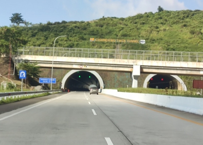 LEWATI TWIN TUNNEL! Jalan Tol Cisumdawu Ditargetkan Beroperasi Juli 2023