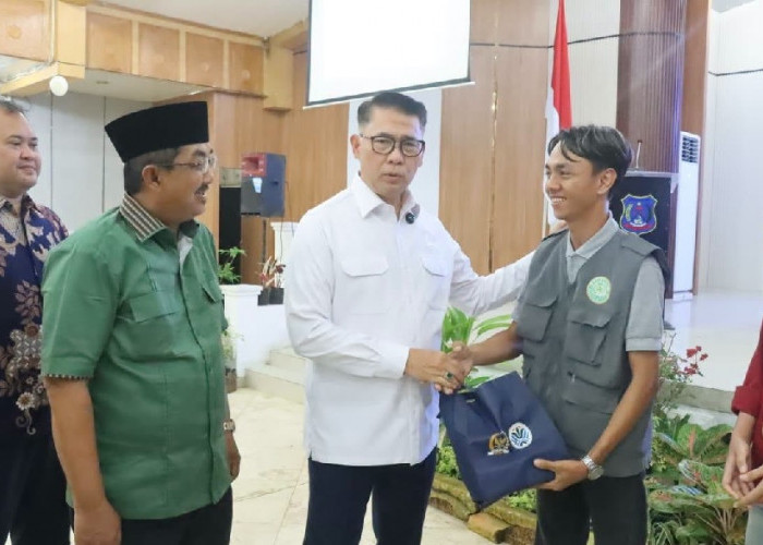 Bupati Anwar Sadat Ajak Masyarakat Tanjab Barat Pilah Sampah Rumah Tangga demi Lingkungan Lestari