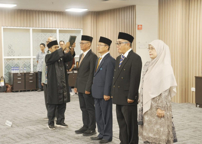 Rektor UNJA Lantik Empat Pejabat Baru, Berikut Nama-Namanya