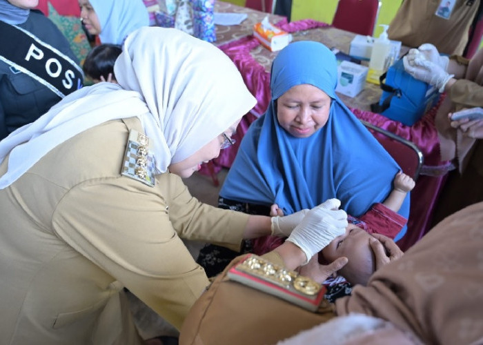 Pj Wali Kota Jambi Canangkan Pekan Imunisasi Nasional Polio