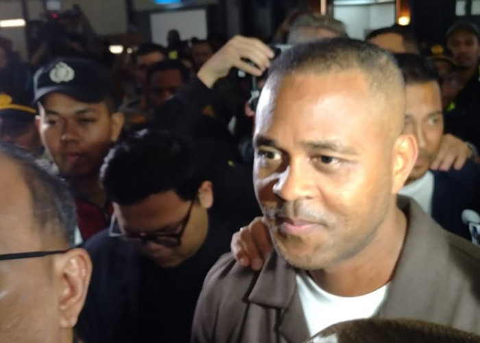 Tiba di Indonesia, Pelatih Baru Timnas Patrick Kluivert Besok Dikenalkan ke Publik